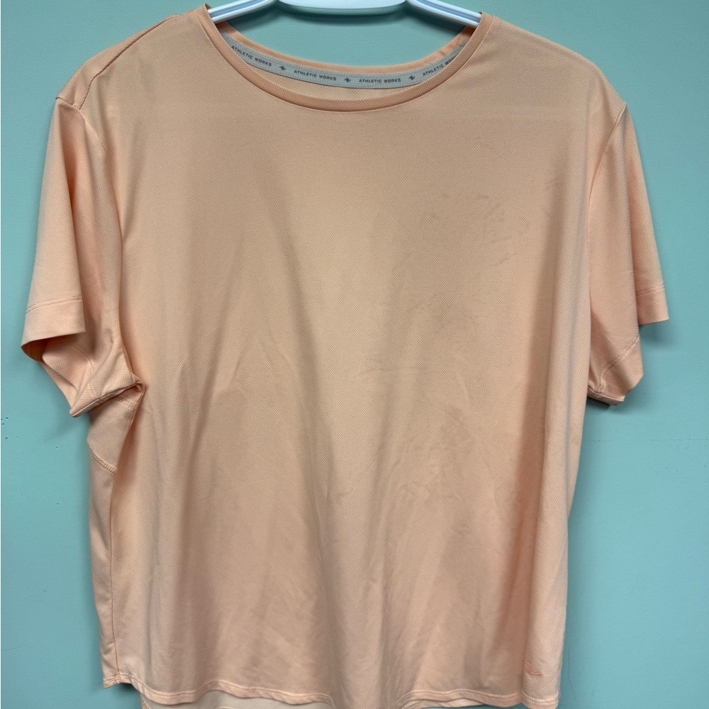 Athletic Works woMen's Light Peach Short Sleeve Tee